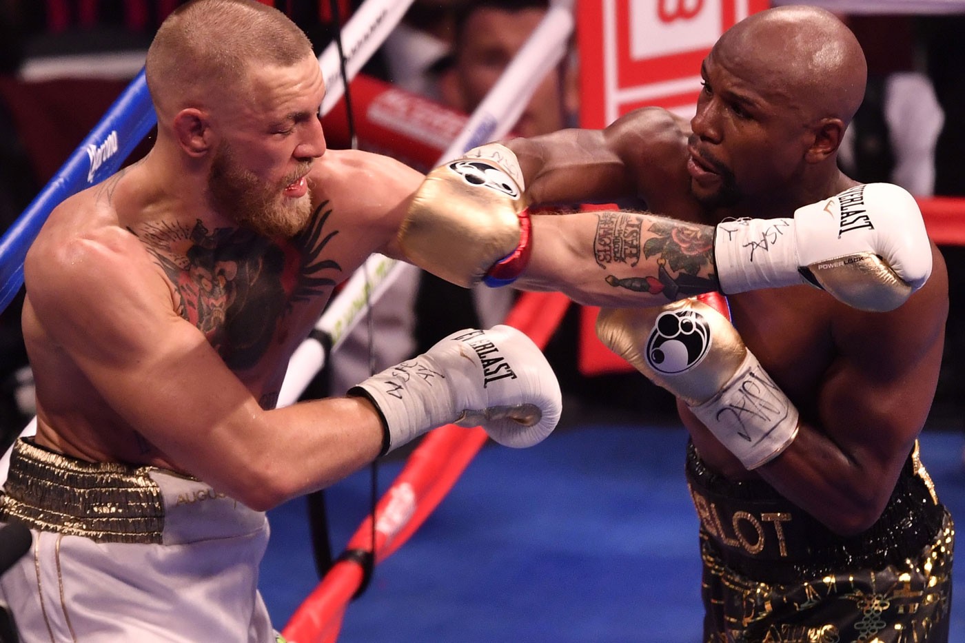 Floyd Mayweather Confirms He Will Fight Conor McGregor in 2023